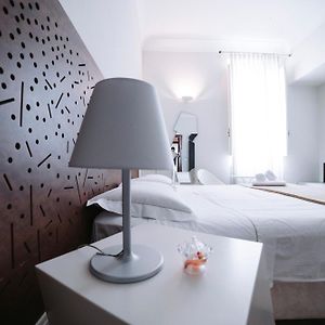 Camera standard con letto king size
